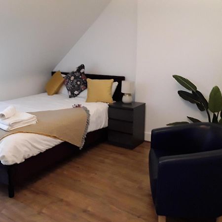 Stunning 1-Bed Apartment In London Bagian luar foto