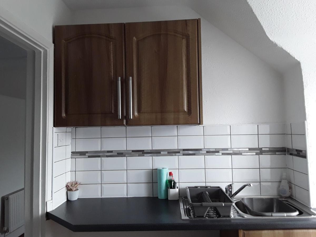 Stunning 1-Bed Apartment In London Bagian luar foto